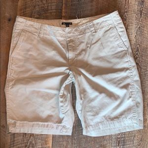 Gap Khaki Short 14